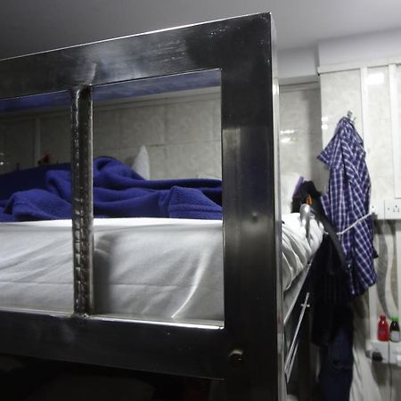 Aashiyana Dormitory Bombaj Zewnętrze zdjęcie
