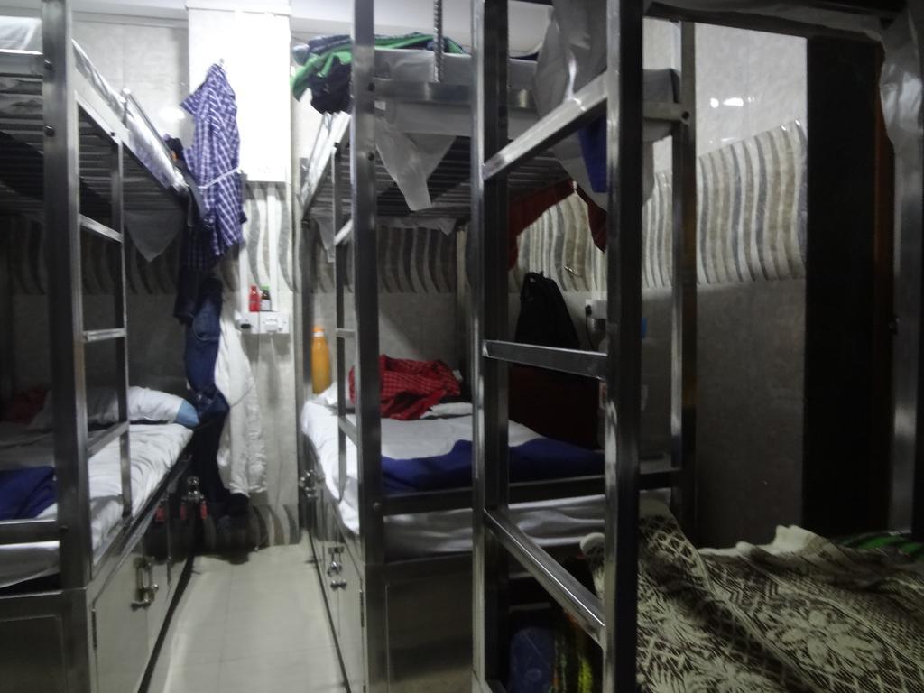 Aashiyana Dormitory Bombaj Zewnętrze zdjęcie